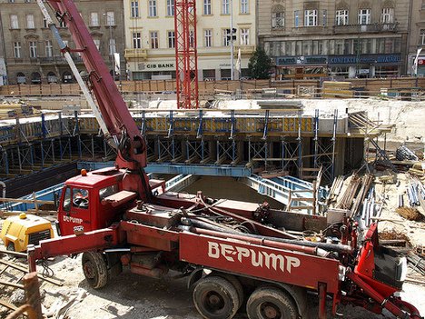 Amikor a tervezőnek elgurult a gyógyszere - Otthon & Design -  - Liget téri aluljáró, Moqadishu- futballstadion, négyes metró, Pécsi toronyház, ryugyong hotel, sky dubai, stadler stadion, 