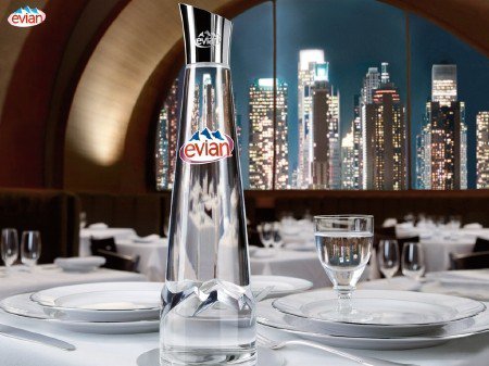 Jean Paul Gaultier Evian-t öltöztet -  -  - evian, Jean Paul Gaultier, luxus, 