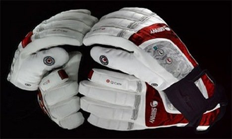 Kesztyűben a mobil -  -  - g-cell, innováció, kesztyű, mobil, síkesztyű, swany, telefon, téli sport, 