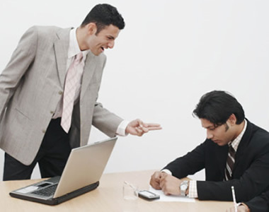 Nevelje meg a főnökét - Fesztelen mindennapok -  - főnökét, Maurice B. Line, Mit tegyünk a főnökkel?, tanulmány, 