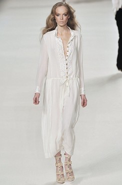 Párizsi divathét: Hannah MacGibbon, hanyag elegancia -  -  - Chloé, Hannah MacGibbon, kollekció, MacGibbon, Párizsi divathét, 