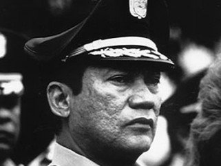 Elfeledett diktátorok. I. rész. - Fesztelen mindennapok -  - diktátorok, érdekességek, nagyvilág, 