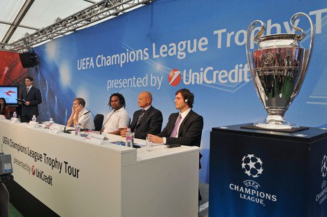 Az UEFA Champions League kupája Budapestre érkezett -  -  - bajnokok ligája, kupa, serleg, UEFA Champions League, 