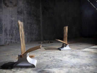 Betonszék bambusz ülőkével - Christel Hadiwibawa - Otthon & Design -  - bambusz, beton, Christel Hadiwibawa, lakberendezés, szék, 