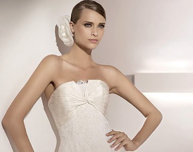 Menyasszonyi ruhadivat 2010 - Esküvő -  - esküvő, menyasszonyi divat 2010, 