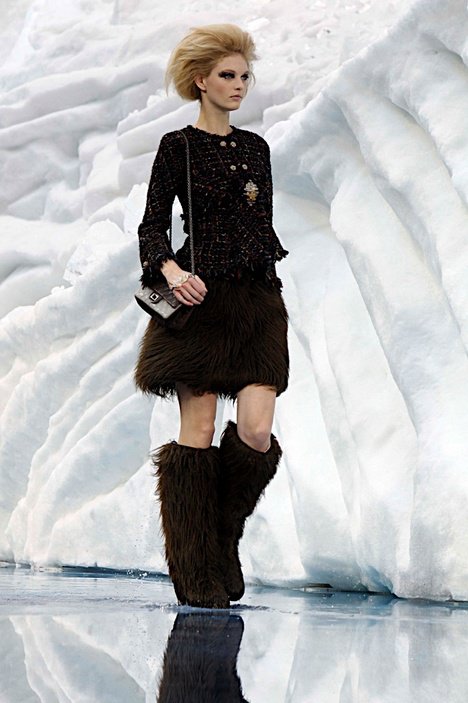 Chanel  2010-2011 Ősz/Tél -  -  - Chanel 2010-2011, fall-winter, kollekció, 