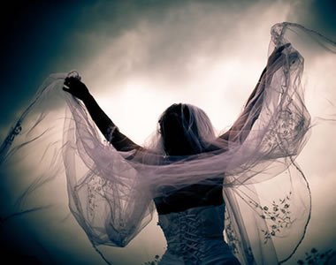 Kalap, fátyol vagy fejdísz - melyiket válasszam? - Hírek  -  - a nagy nap, esküvő, esküvői divat, fátyol, 