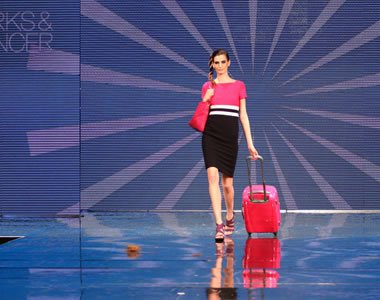 Mesebeli tavasz - álomszerű stíluskavalkád - Hírek  -  - divatbemutató, divatesemény, divathír, Lakatos Márk, Wonderland tavasz/nyár, 