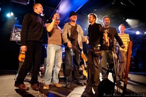 Megcsalogattuk - interjú Szabó Balázzsal - Interjúk - Fesztelen mindennapok - 