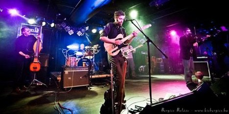 Megcsalogattuk - interjú Szabó Balázzsal - Interjúk - Fesztelen mindennapok - 