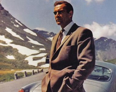 Elárverezik James Bond híres Aston Martinját - Fesztelen mindennapok -  - árverezés, aston martin, james bond, tűzgolyó, 