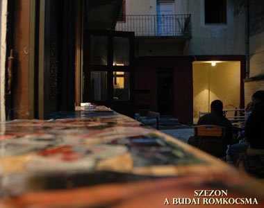 Szezon - A budai Romkocsma -  -  - Buda, Romkocsma, Szezon, szórakozóhely, 