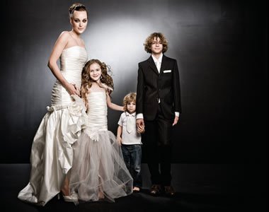 Érzéki megjelenés, felejthetetlen alkalmakra - Hírek  -  - benes anita, daalarna, esküvő, esküvőiruha, 