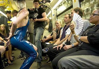 Divatbemutató a föld alatt, Berlin Underground Fashion -  -  - 2010, Berlin Fashion Week, divat, kollekció, 