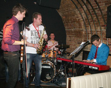 Interjú: Ezer fok, és stenk!!!  - A Peet Project Rorschachban… - Interjúk - Fesztelen mindennapok - jazz, Peet Project, Rorschach, smooth jazz, zene, 