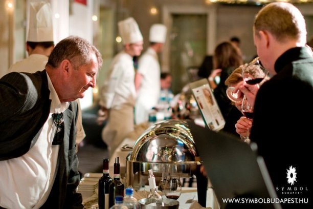 Bor- és Ínyenckrém kóstoló fesztivál - Fesztelen mindennapok -  - bor, Bor-és Ínyenckrém, Demeter Csaba, Gere Attila, Irsai Olivér, Symbol, 