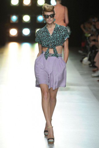 Japán divathét: a ruhák klasszikusak és mértéktartóak - Hírek  -  - divat, divathét, Japán, tervező, trend, 