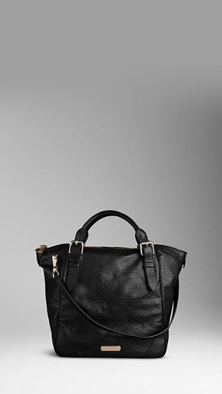 Melyik Burberry táskát választanád? - Hírek  -  - Burberry, divat, kiegészítő, táska, 