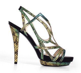 Cipőmustra: Burak Uyan 2012 tavasz - Hírek  -  - 2012 tavasz, Burak Uyan, cipő, divat, trend, 