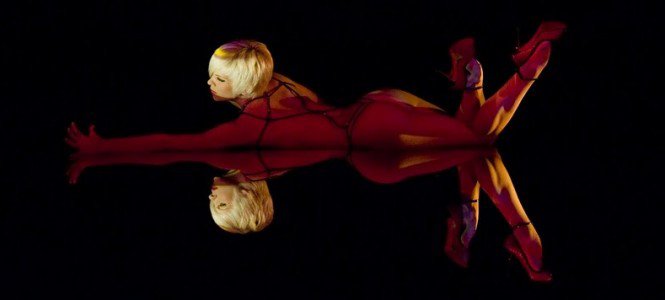 Nálunk is megőrült a párizsi ló - Fesztelen mindennapok -  - ++erotika, ++m%C5%B1v%C3%A9szet, +Crazy+Horse, meztelens%C3%A9g, 