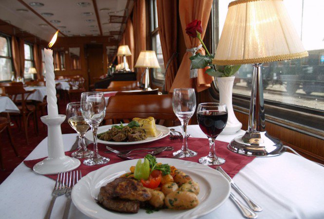 Vegyél részt egy romantikus időutazáson - Utazás - Fesztelen mindennapok - Márton-nap, MÁV, nosztalgia, programajánló, romantikus utazás, szerelem, 