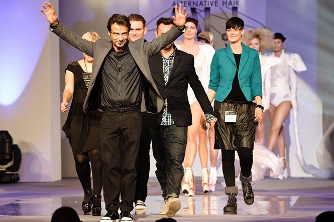 Alternative Hair Show - London 2011 - Hajápolás  -  - Alternative Hair Show, fodrász, haj, Hajas László, Mali Ildi, Tony Rizzo, 
