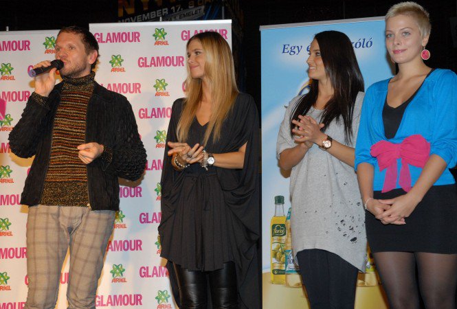 Debreczeni Zita igazi kincsre lelt - Hírek  -  - árverés, Debreczeni Zita, divat, Dukai Regina, gardróbfrissítés, 