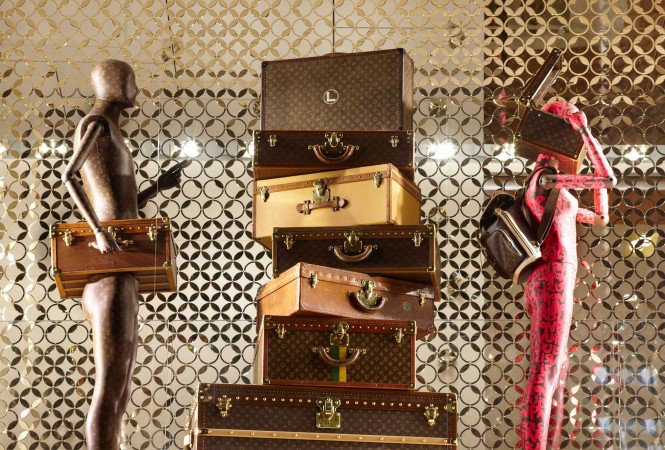 Óh...azok a csodálatos Louis Vuitton kirakatok! - Hírek  -  - dekoráció, kirakat, Louis Vuitton, Párizs, táska, 