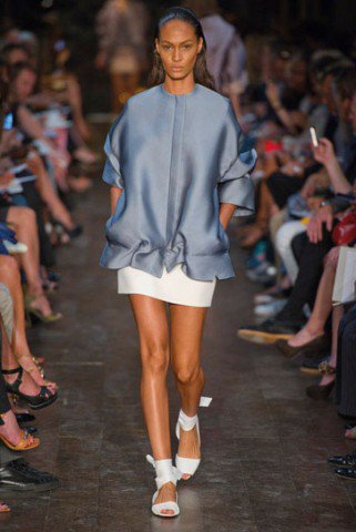 Csemegézzünk! Íme, 5 csúcsmárka tavaszi kínálata - Hírek  -  - 2012. tavasz, Balenciaga, divat, Dolce & Gabbana, Donna Karan, Roberto Cavalli, Victoria Beckham, 