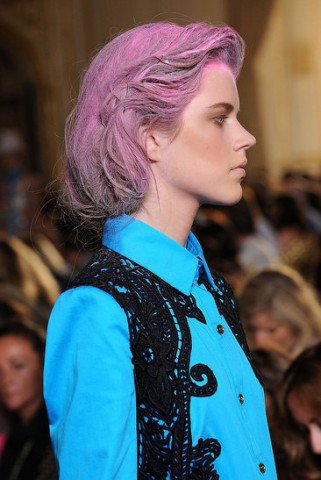 Rózsaszín hajkoronák - ezek megőrültek? - Hajápolás  -  - +++++pink, ++++r%C3%B3zsasz%C3%ADn, +++tavasz, ++frizura, +haj, kifut%C3%B3, 