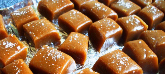 Sós karamella, avagy sózd be az édeset! - Fesztelen mindennapok -  - desszert, Jóbarátok, karamella, só, sütemény, 