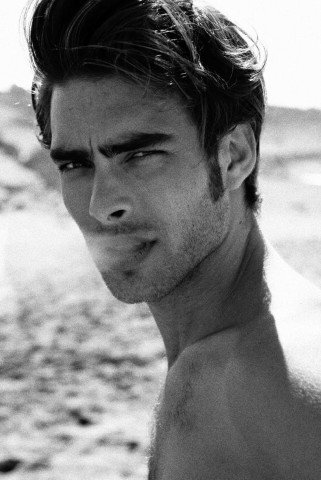 Félistenek a kifutóról - Stílusiskola -  - David Gandy, Dolce&Gabbana, Gabriel Aubry, Giorgio Armani, Jean Paul Gaultier, 