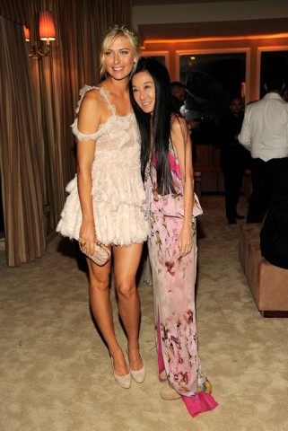 Így buliztak a sztárok az Oscar után - Fesztelen mindennapok -  - buli, Elton John, Jennifer Lopez, Miley Cirus, Oscar 2012, party, Vanity Fair, villantás, 