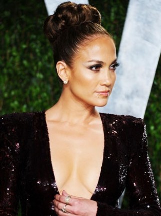 Így buliztak a sztárok az Oscar után - Fesztelen mindennapok -  - buli, Elton John, Jennifer Lopez, Miley Cirus, Oscar 2012, party, Vanity Fair, villantás, 