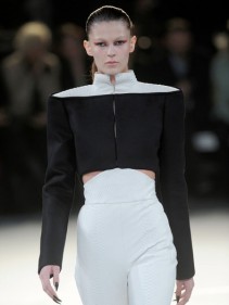 Párizsi divathét: Mugler 2012/13 - Hírek  -  - Lady Gaga, Nicola Formichetti, Párizs divathét, Thierry Mugler, 