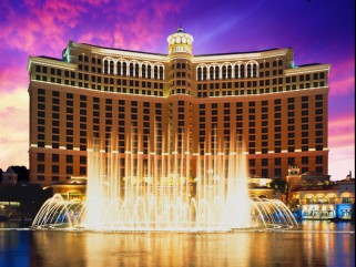 Sminktipp: Las Vegas-i ragyogás - Smink  -  - arany, Bellagio, Chanel, Coco Chanel, körömlakk, Las Vegas, rúzs, 