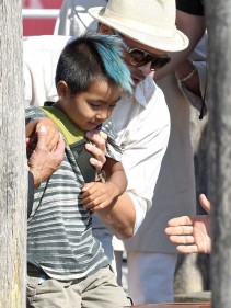 Hupikék fejtetők - Hírek  -  - Jared Leto, Katy Perry, kék haj, MArge Simpson, Nicky Minaj, paróka, 