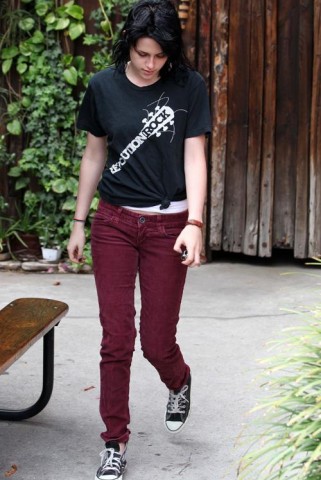 Slampos a Twilight sztárja - DIVAT&STÍLUS - Hírek  - Alkonyat, divat, Kate Bosworth, Kristen Stewart, stílus, stylist, 