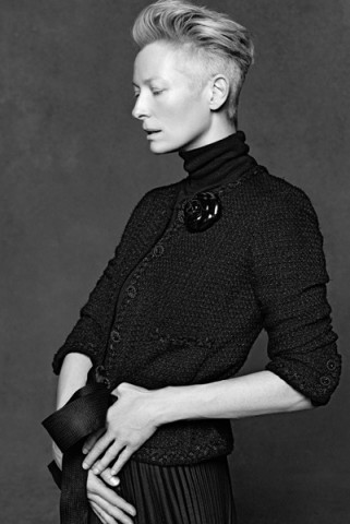 Sztárok kis fekete Chanel kabátban - DIVAT&STÍLUS - Hírek  - Chanel, Coco  Chanel, e-kiállítás, Kanye West, Karl Lagerfeld, Tilda Swinton, Uma Thurman, Vogue, 