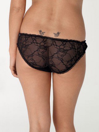 Tetoválás a kifutón - DIVAT&STÍLUS - Hírek  - bizarr, heidi klum, kate moss, modell, tetkó, tetoválás, 