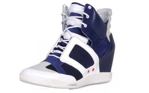 Az adidas is a szexi vádlikra esküszik - DIVAT&STÍLUS - Hírek  - adidas, cipő, magastalpú, sportos, sukita, vádli, wedge, 