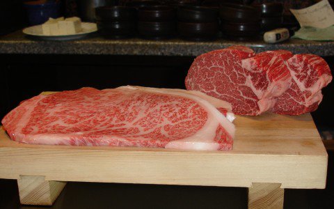 A világ legdrágább ételei - STYLELIFE - Fesztelen mindennapok - drága, étel, exkluzív ételek, gourman, japán, kobe marha, szarvasgomba, 