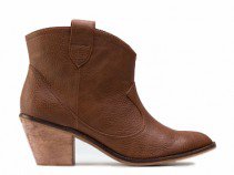 Nyári csizma kavalkád - DIVAT&STÍLUS - Stílusiskola - Bershka, csizma, D&G, divat, gardrob, 