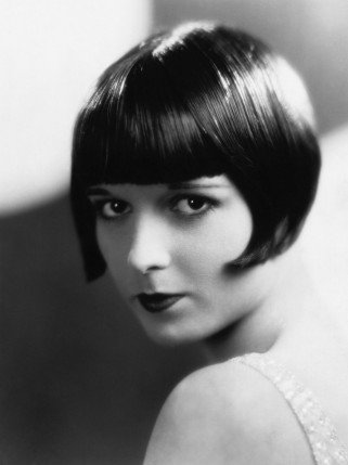 Az elpusztíthatatlan bubifrizura - SZÉPSÉG - Hajápolás  - bubifrizura, fodrászat, frizura, haj, hajviselet, Victoria Beckham, 