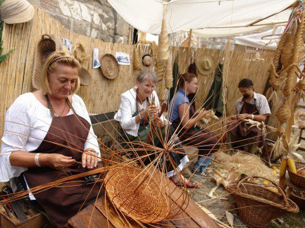 Valami régi, valami új... - STYLELIFE - Fesztelen mindennapok - ++Mesters%C3%A9gek+%C3%9Cnnepe, +k%C3%A9zm%C5%B1vess%C3%A9g, Budav%C3%A1ri+Palota, 