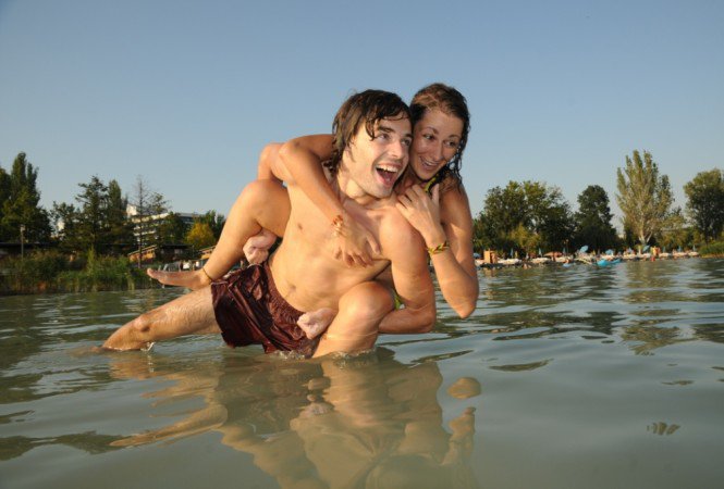 Éld túl a nyaralást! - Utazás -  - +++leletek, +++napoz%C3%A1s, ++utaz%C3%A1s, +kullancs, laborat%C3%B3riumi+vizsg%C3%A1lat, 