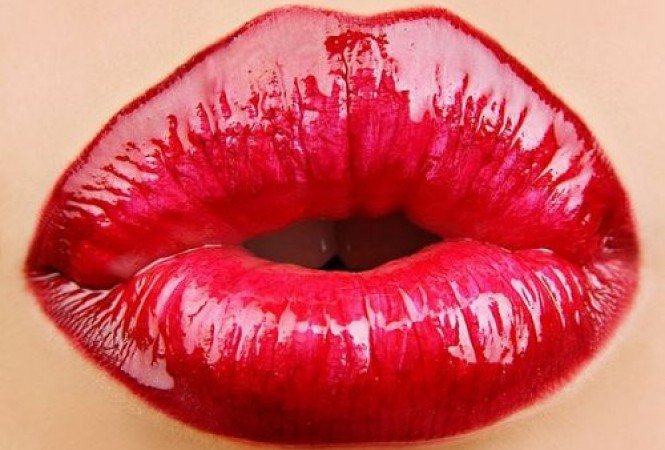 Igen! A csókolózás fogyaszt -  -  - +++p%C3%A1rkapcsolat, ++cs%C3%B3k, +fogy%C3%A1s, hormonok, 