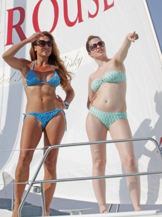 Vitorlázni tanultak a szépségek - Fesztelen mindennapok -  - ++Horv%C3%A1th+%C3%89va, +K%C3%A9k+Szalag, Muri+Enik%C5%91, 