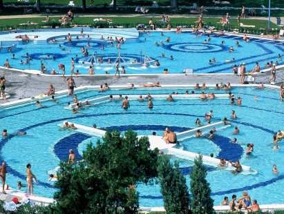 Stand Up Comedy nem mindennapi helyszínen! - STYLELIFE -  - +Dag%C3%A1ly+Strand, Budapest, 