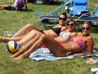 Strandröplabda kupán a SportKlub sztárjai -  -  - +++Vil%C3%A1gi+P%C3%A9ter, ++Marenec+Fruzsi, +Szabados+%C3%81gi, T%C3%A1pai+Szabina, 